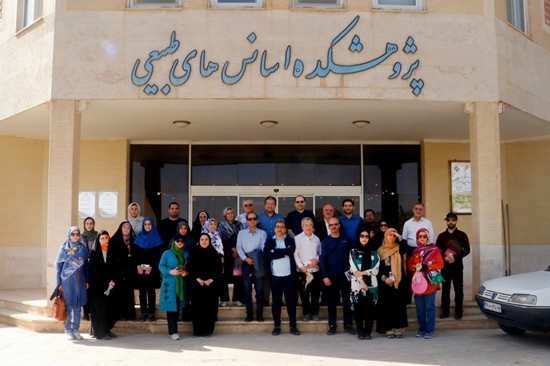 سفر علمی زیارتی تفریحی کاشان 