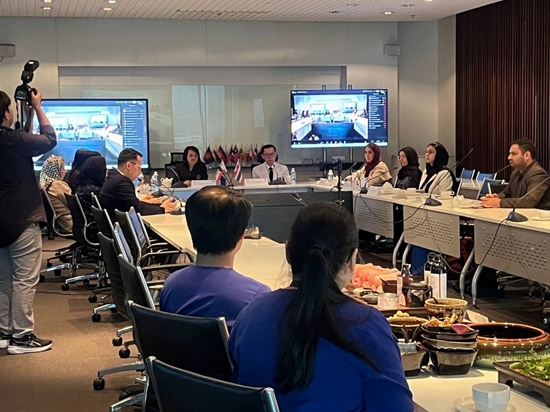 کارگاه مشترک کاربرد گیاهان دارویی و فرآورده های گیاهی سنتی در حوزه زیبایی و پوست در دو مکتب طب سنتی تایلندی و طب ایرانی 