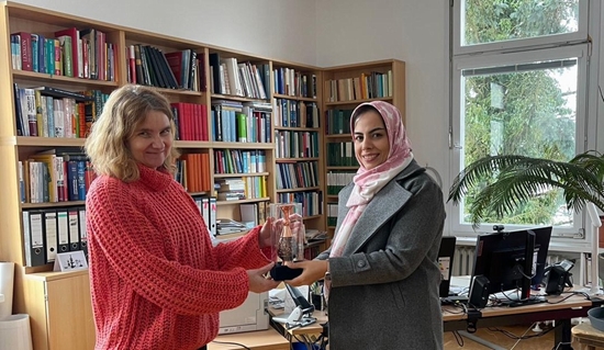 مهناز مرتضوی 