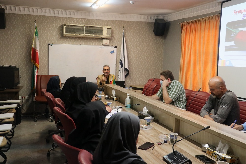 برگزاری کارگاه کارآفرینی سازمانی در دانشکده طب ایرانی دانشگاه علوم پزشکی تهران