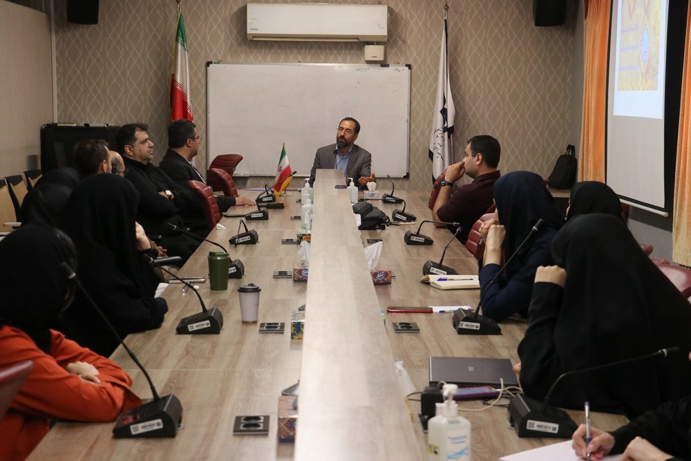 نشست علمی کرسی های نظریه پردازی در طب ایرانی و تاریخ پزشکی در دانشکده طب ایرانی دانشگاه علوم پزشکی تهران برگزار شد