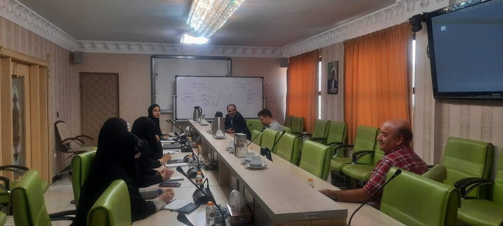 اعضای هیأت رئیسه دانشکده طب ایرانی پیرامون فعالیت های دانشکده گفتگو کردند