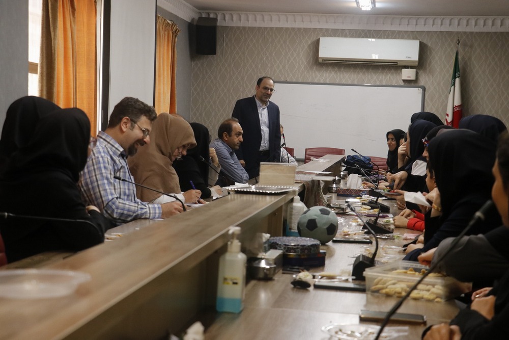 نخستین جشنواره دسرهای سلامت محور ایرانی در دانشکده طب ایرانی برگزار شد