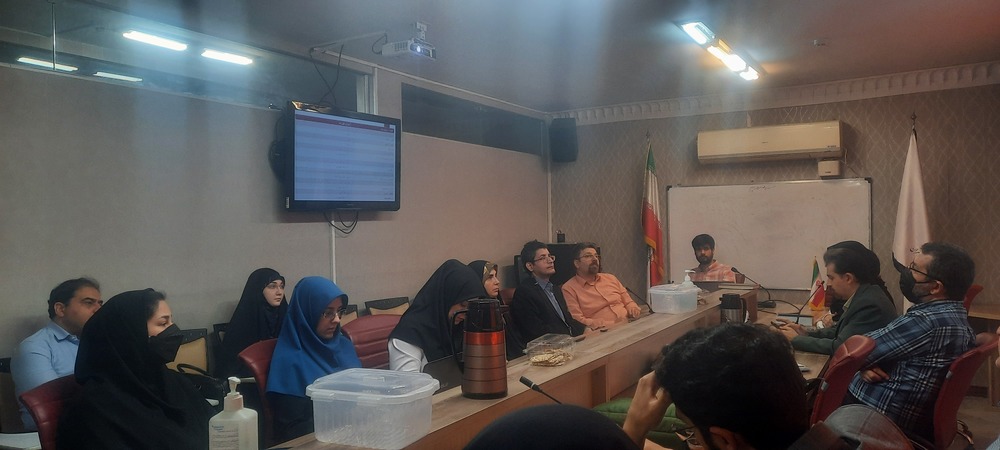برگزاری جلسه گزارش صبحگاهی با موضوع بیمار مبتلا به تورم صبحگاهی دست در دانشکده طب ایرانی دانشگاه علوم پزشکی تهران